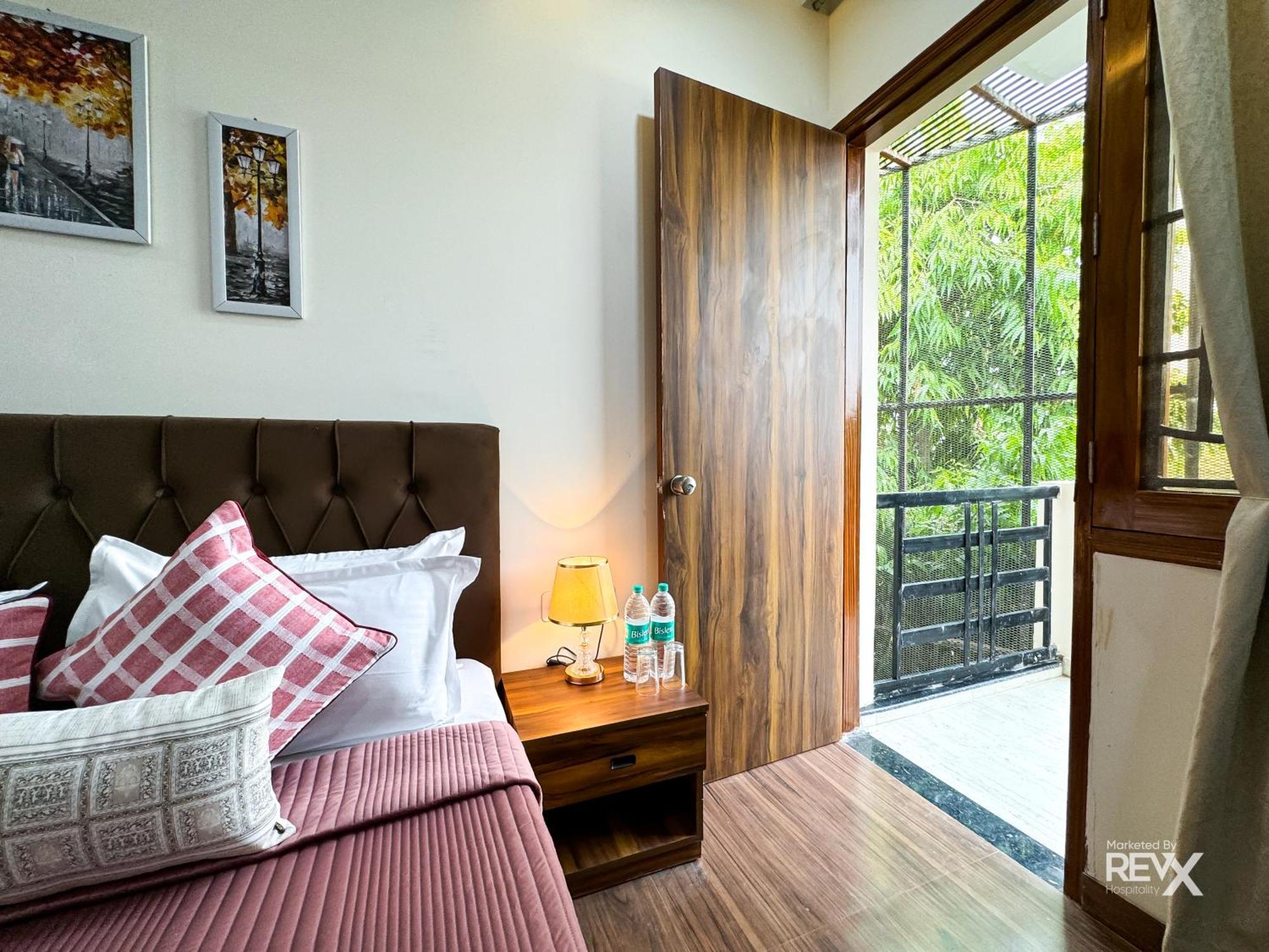 Guru Sadan A Luxe Stay Ayodhya Exterior foto