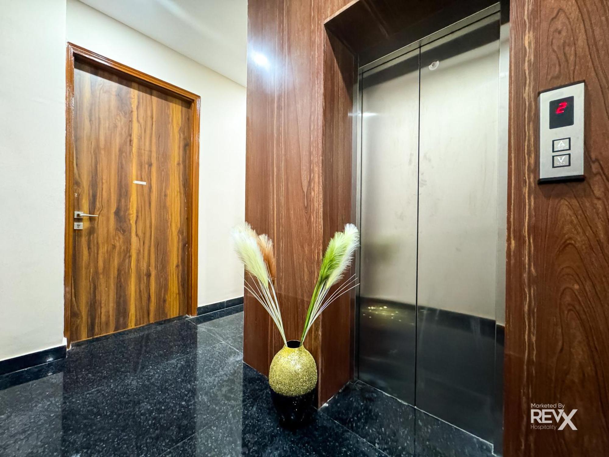 Guru Sadan A Luxe Stay Ayodhya Exterior foto