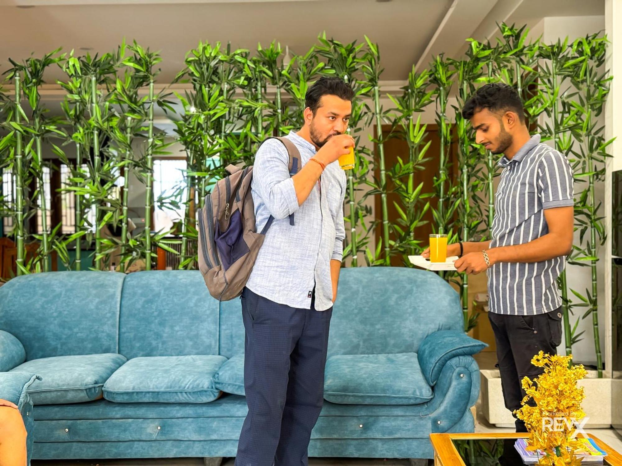 Guru Sadan A Luxe Stay Ayodhya Exterior foto